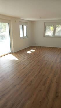 Wohnraum - 3-Zimmer Mietwohnung Neubau - 1.050,00&nbsp;EUR Kaltmiete, ca.&nbsp; 85,80&nbsp;m&sup2;&nbsp;Wohnfl&auml;che