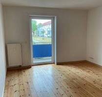 Kaffee, Couch, Komfort - 2 Raum Wohnung mit Balkon sucht dich! - Brandenburg an der Havel Görden