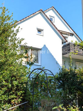 Seitenansicht - 6 Zimmer Mehrfamilienhaus, Wohnhaus in Alfeld (Leine)