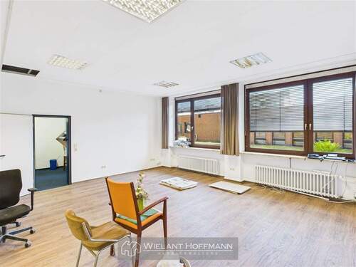 Büroraum 4 - Perspektive 3 - 