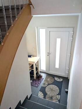 Eingangsbereich - 1 Zimmer Mehrfamilienhaus, Wohnhaus in Tann