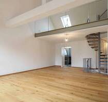 Exklusive Maisonette-Wohnung mit EBK, Galerie und Stellplatz - frisch saniert - Chemnitz Mittelbach