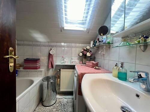 Badezimmer DG - 