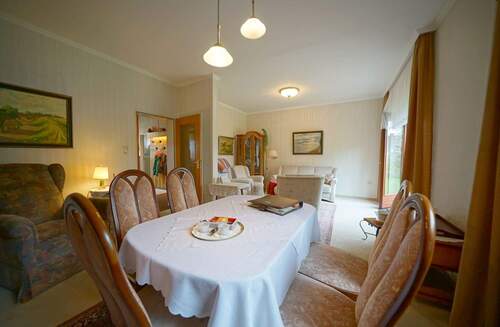 Wohn- und Esszimmer II - 