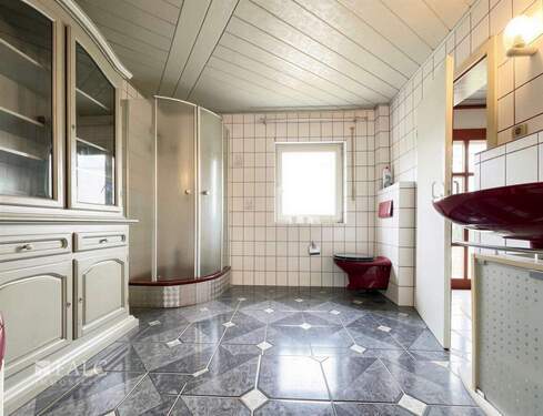 Badezimmer EG - 4 Zimmer Einfamilienhaus in Bonn