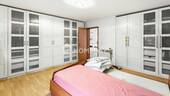 1. OG Schlafzimmer 2 - 