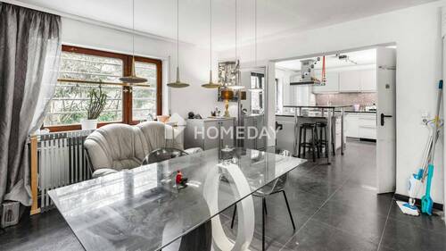 EG Esszimmer 1 - Traumhaftes Mehrfamilienhaus mit großzügigem Garten, luxuriösem Badezimmer und Wintergarten