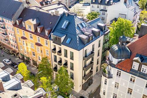 Blick auf das Objekt - 2 Zimmer Etagenwohnung zur Miete in München