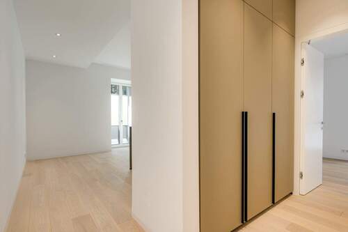 Garderoben-Einbauschrank im Dielenbereich - 