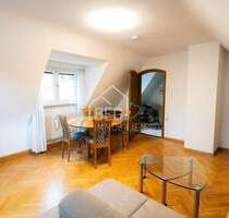 Charmante 4-Zimmer-Dachgeschosswohnung im Herzen der Stadt Esslingen - Esslingen am Neckar Stadtmitte