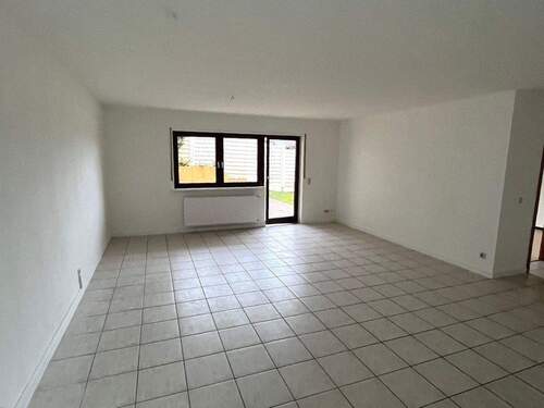 Wohnbereich - 2 Zimmer Etagenwohnung in Völklingen