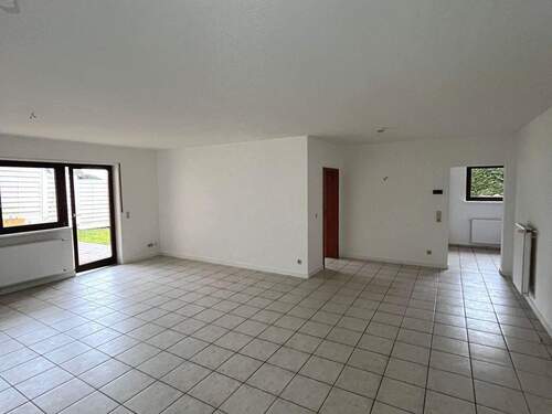 Wohn- / Essbereich - Etagenwohnung mit 73,00 m&sup2; in Völklingen zur Miete