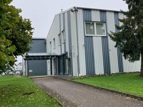 IMG_2029.JPG - VS-Villingen, BüroGerwerbeHalle ca. 350 qm, ebenerdig, Stellplätze