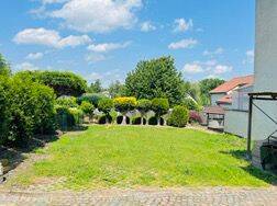 Garten - Mehrfamilienhaus, Wohnhaus zum Kaufen in Döbeln