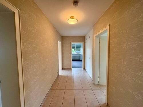 Diele 1. OG - 6 Zimmer Mehrfamilienhaus, Wohnhaus in Bochum