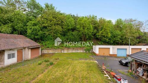Ausblick - 9 Zimmer Mehrfamilienhaus, Wohnhaus zum Kaufen in Obersulm
