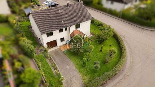 Außenansicht - 6 Zimmer Einfamilienhaus zum Kaufen in Oberstenfeld