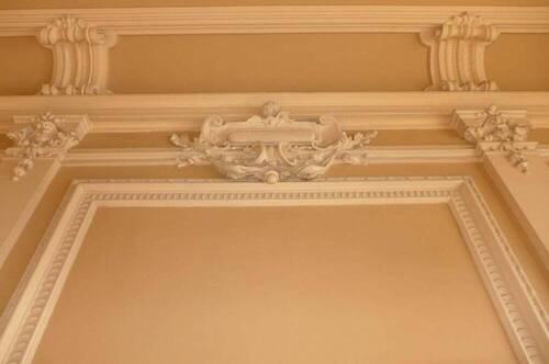 Stuck im Eingangsbereich - Etagenwohnung mit 67,30 m&sup2; in Berlin zum Kaufen