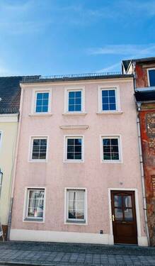 Hausansicht - Reihenmittelhaus im Stadtzentrum von Oschatz