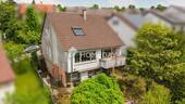 Außenansicht Drohne 10 - Familienhaus mit Einliegerwohnung & großem Garten in Neckarweihingen