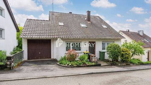 Garage - Einfamilienhaus mit 147,00 m&sup2; in Ludwigsburg zum Kaufen