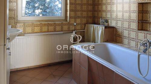 Wannenbad im Obergeschoss - 