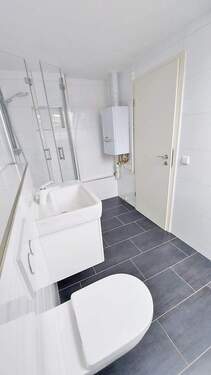 Bad - 3 Zimmer Etagenwohnung in Döbeln