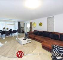 Familienfreundliche 4-Zimmer-Wohnung mit zwei Balkonen in zentraler Lage von Düsseldorf