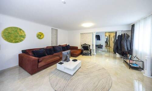 Wohn-/Essbereich weitere Ansicht - 4 Zimmer Etagenwohnung in Düsseldorf