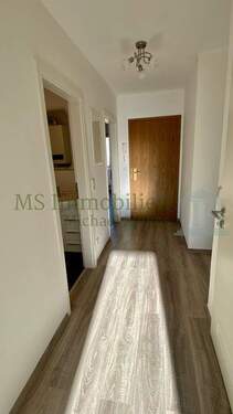 Flur Ansicht 2 - 1 Zimmer Etagenwohnung in Mannheim / Schwetzingerstadt Oststadt