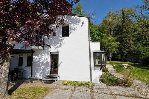 Ansicht IV - Mehrfamilienhaus, Wohnhaus mit 230,00 m&sup2; in Gauting zur Miete