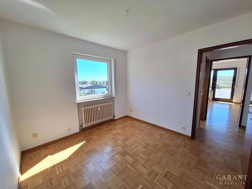 Kinderzimmer u. Flur - 