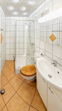B Badezimmer 1 - 