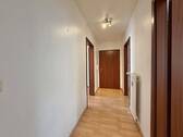Flur - Etagenwohnung mit 80,00 m&sup2; in Offenbach zum Kaufen