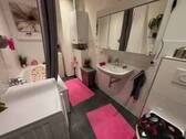 Badezimmer - 3 Zimmer Terrassenwohnung zum Kaufen in Mönchengladbach