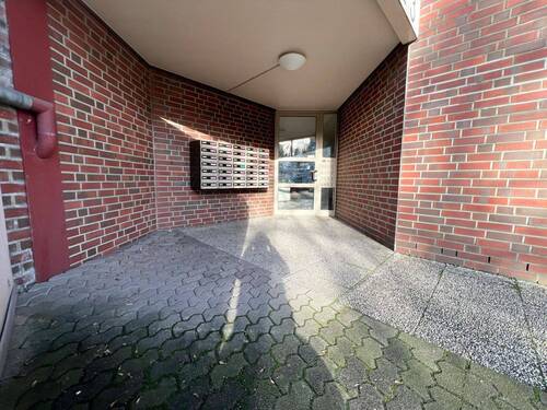 Hauseingang - 1 Zimmer Etagenwohnung zum Kaufen in Bielefeld