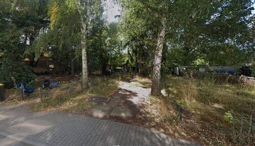 Grundstück - Mehrfamilienhaus, Wohnhaus in Schipkau