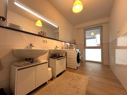 Badezimmer - 2 Zimmer Etagenwohnung in Bremerhaven