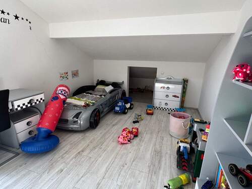 Schlafzimmer 1 oben - 