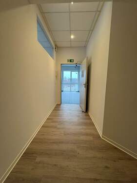 Flur - 4 Zimmer Büro in Norderstedt