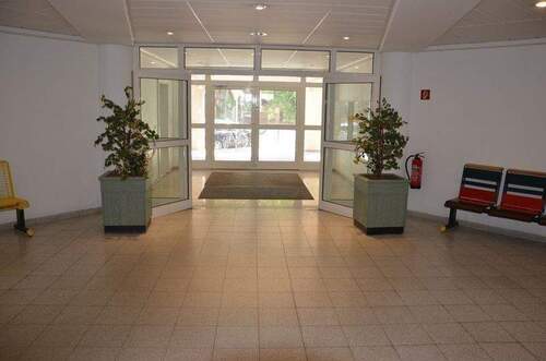 Gebäudeeingang - 5 Zimmer Büro in Berlin