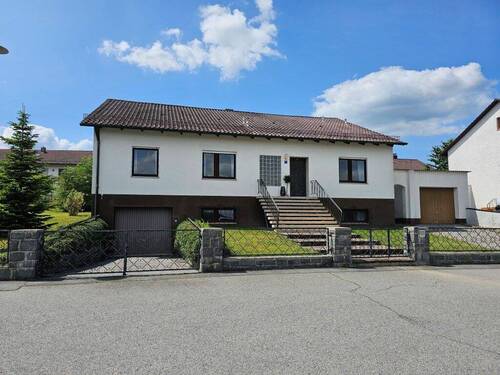 Ansicht Nord - 5 Zimmer Einfamilienhaus in Vilshofen an der Donau