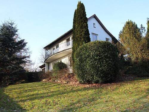 Blick auf das Haus - 5 Zimmer Einfamilienhaus in Bad Oldesloe
