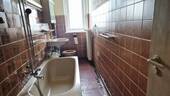 Badezimmer mit Fenster - Etagenwohnung mit 41,60 m&sup2; in Berlin zum Kaufen