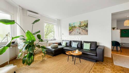 Wohnzimmer 3 - Helle 2-Zimmerwohnung mit Süd-West-Balkon und Aufzug - wenige Schritte vom Viktoria-Luise-Platz