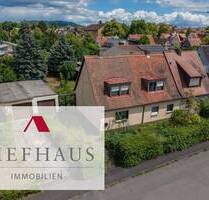 Ihr neues Zuhause mit großem Garten - Einfamilienhaus mit Garage und Nebengebäuden auf 632 m² Grundstück - Kitzingen