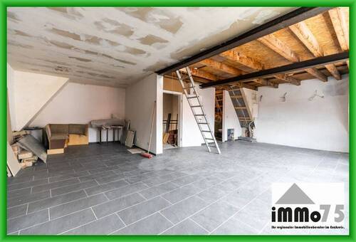 Wohnung 3. OG - 6 Zimmer Mehrfamilienhaus, Wohnhaus in Vaihingen an der Enz