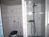 Dusche u. WC im EG - 