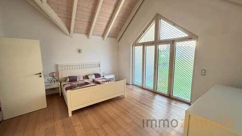 WhatsApp Image 2025-10-10 at 10.41.21 (3) - 