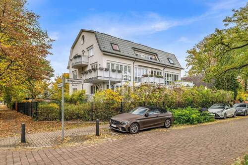 Hausansicht - 3 Zimmer Etagenwohnung zum Kaufen in Berlin